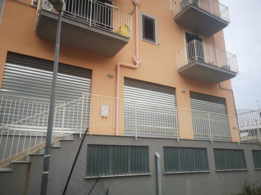 locale commerciale in vendita a Villabate