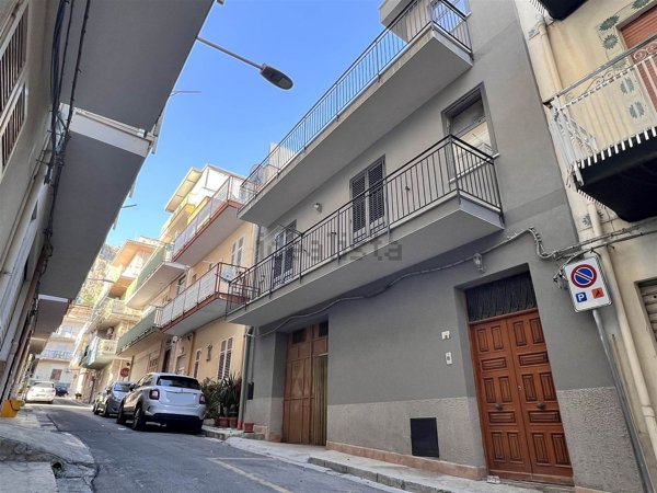 pentavano in vendita a Villabate