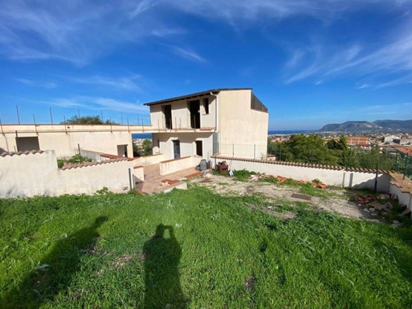 casa indipendente in vendita a Villabate