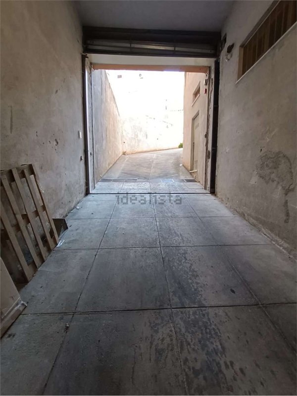 locale di sgombero in vendita a Villabate