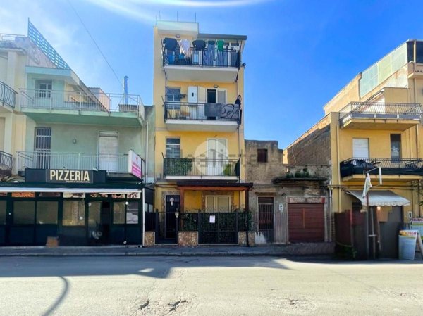 casa indipendente in vendita a Villabate in zona Pomara