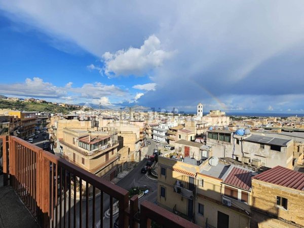 appartamento in vendita a Villabate in zona Pomara
