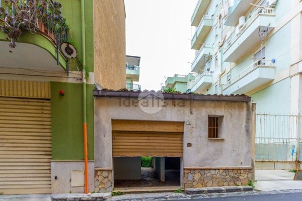 locale di sgombero in vendita a Villabate