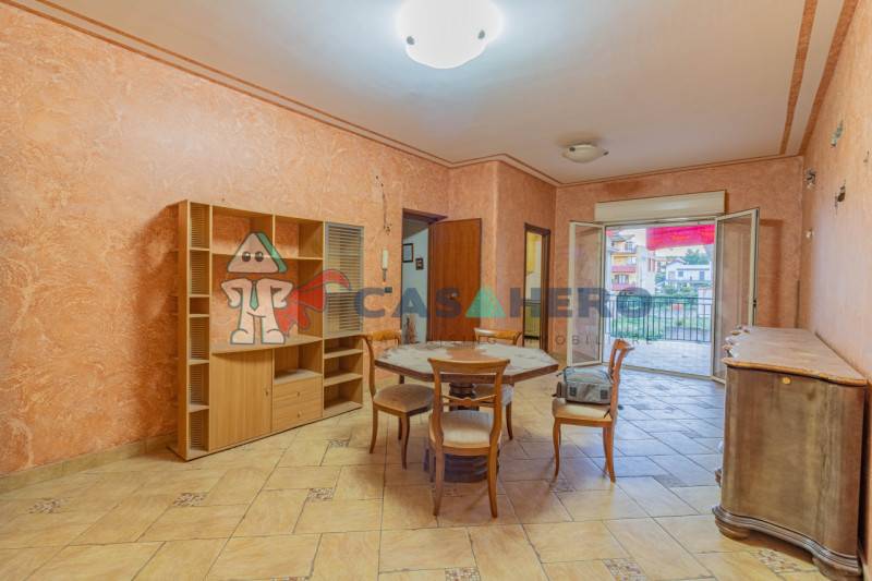 appartamento in vendita a Villabate in zona Pomara