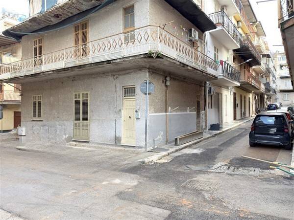 appartamento in vendita a Villabate in zona Pomara