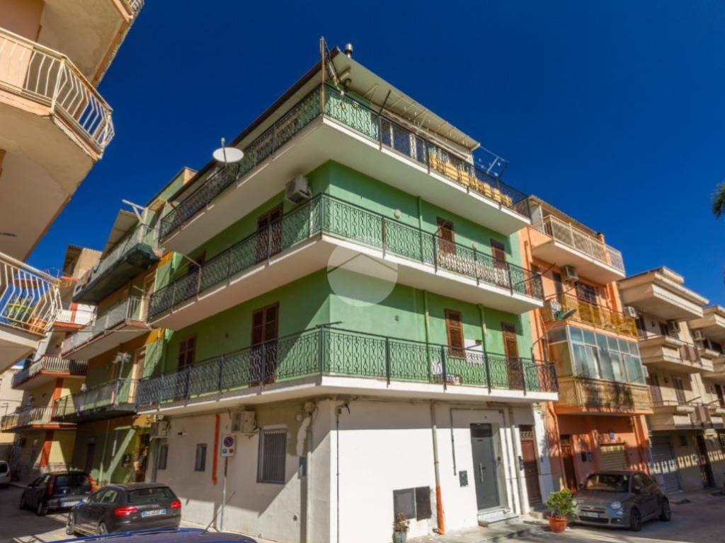 appartamento in vendita a Villabate in zona Pomara
