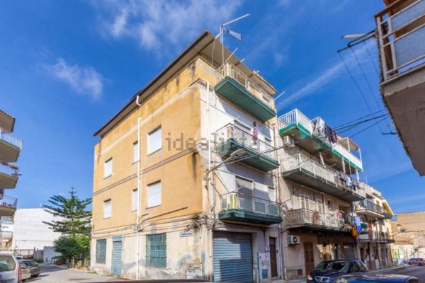 locale di sgombero in vendita a Villabate
