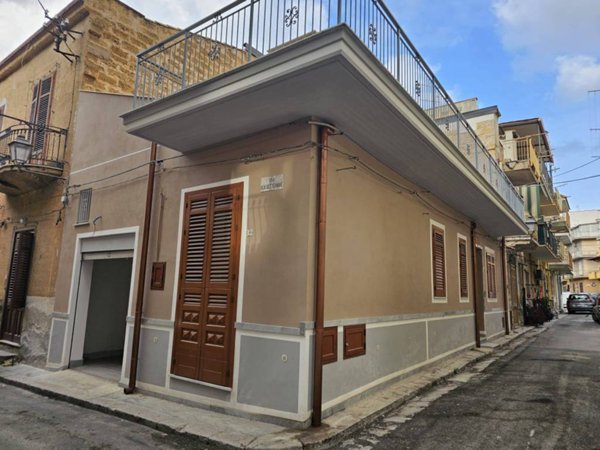 pentavano in vendita a Villabate