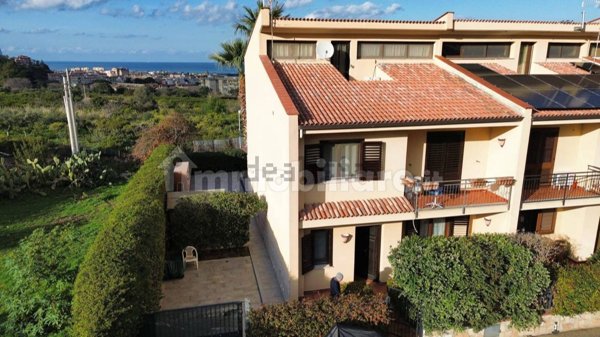 casa indipendente in vendita a Villabate in zona Pomara