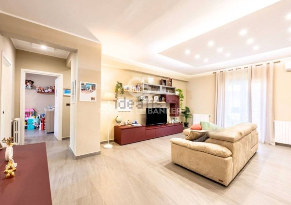 appartamento in vendita a Villabate in zona Pomara