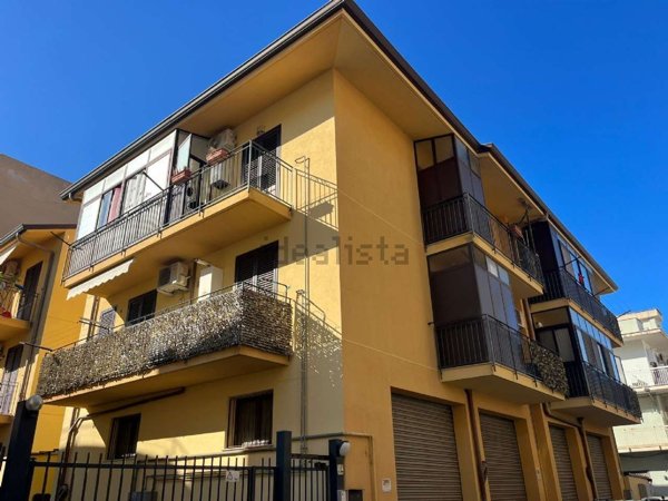 appartamento in vendita a Villabate in zona Pomara