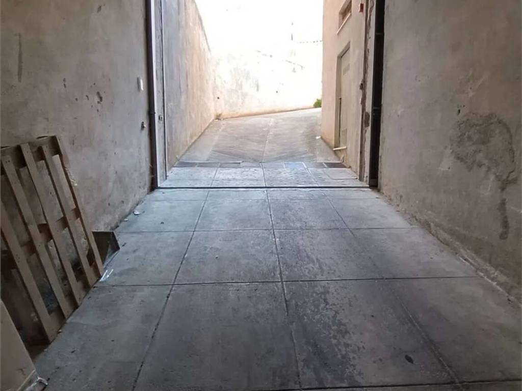 negozio in vendita a Villabate