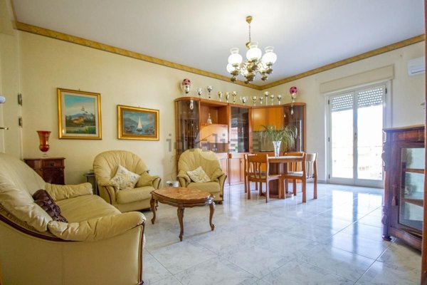 appartamento in vendita a Villabate in zona Pomara