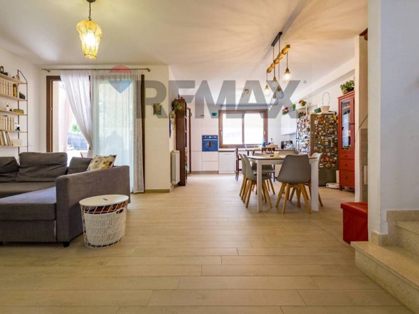 casa indipendente in vendita a Villabate in zona Pomara