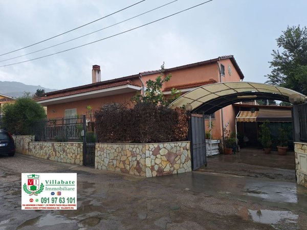 casa indipendente in vendita a Villabate