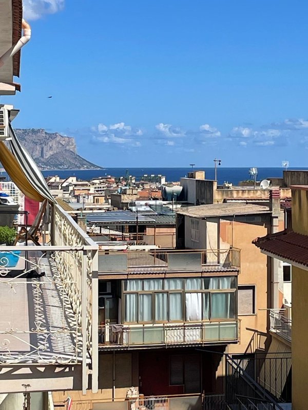 appartamento in vendita a Villabate in zona Pomara