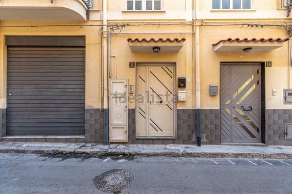 appartamento in vendita a Villabate in zona Pomara