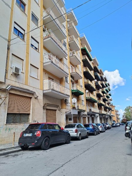 appartamento in vendita a Villabate in zona Pomara