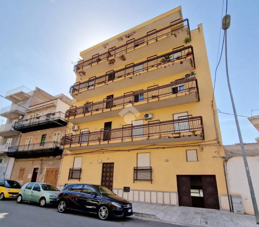 appartamento in vendita a Villabate in zona Pomara