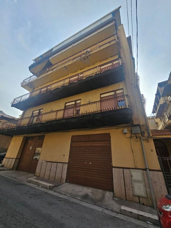 appartamento in vendita a Villabate in zona Pomara