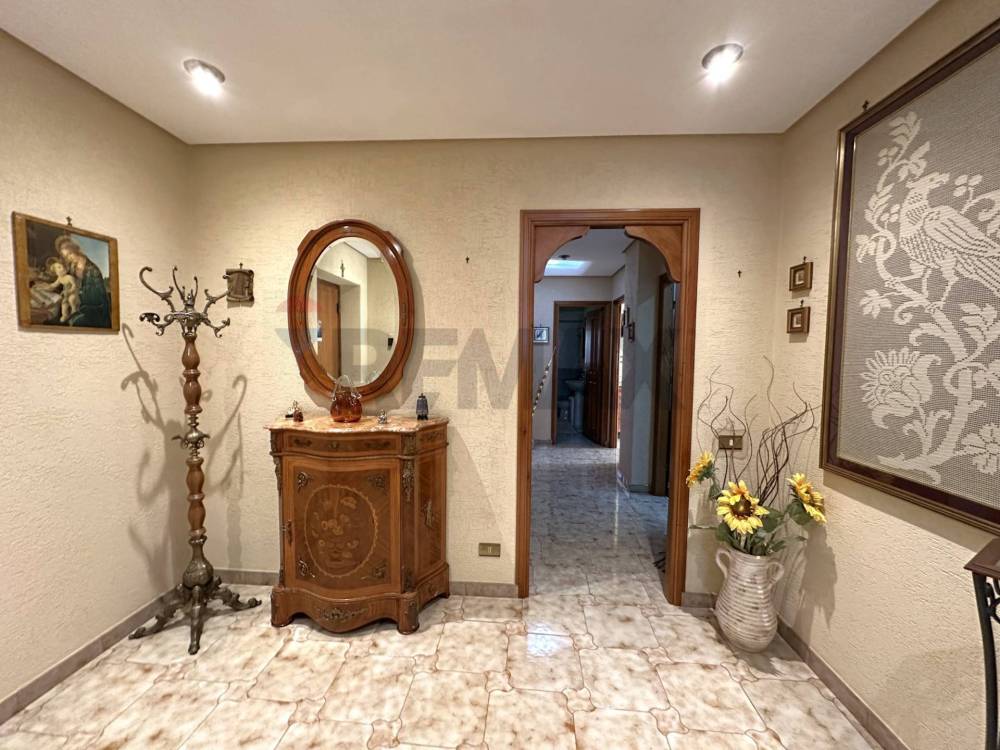 appartamento in vendita a Villabate in zona Pomara