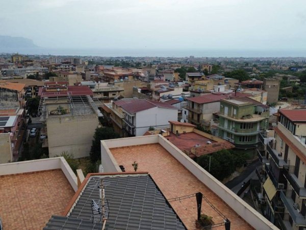 appartamento in vendita a Villabate in zona Pomara