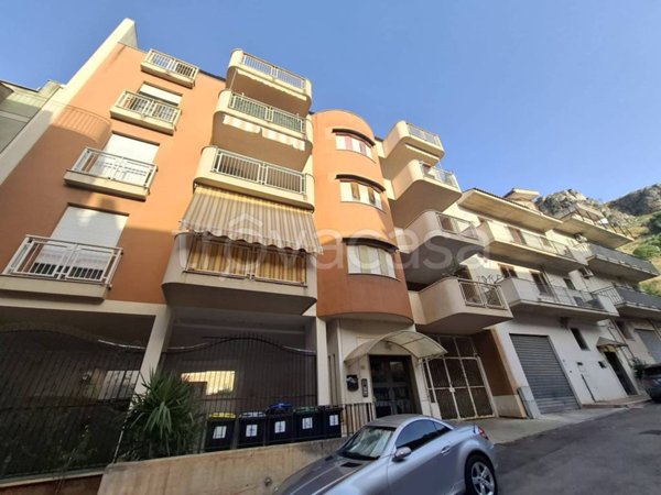 appartamento in vendita a Villabate in zona Pomara