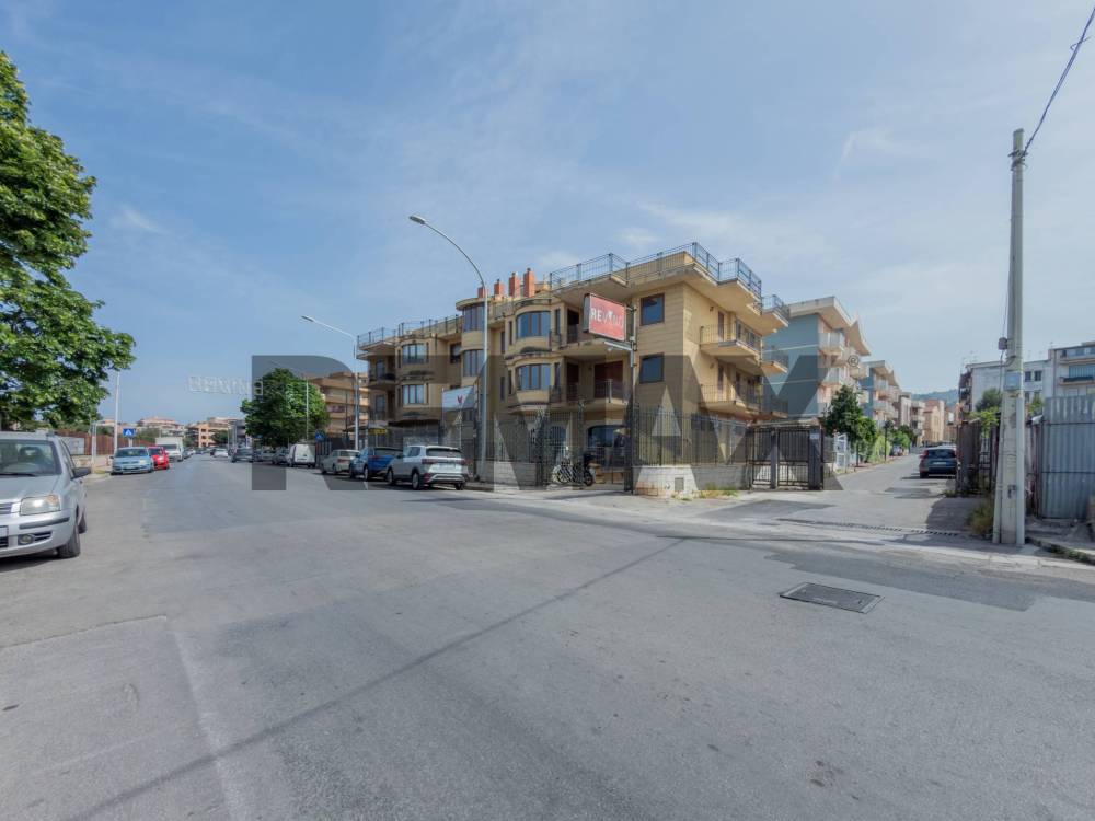 appartamento in vendita a Villabate in zona Pomara