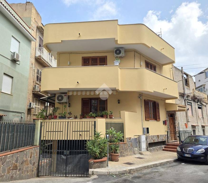 appartamento in vendita a Villabate in zona Pomara
