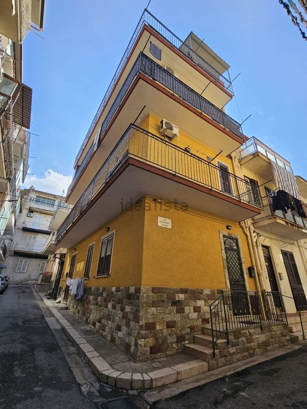 casa indipendente in vendita a Villabate in zona Pomara