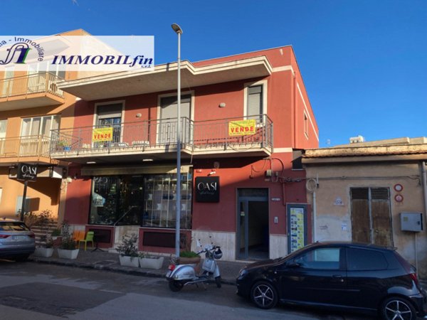 locale commerciale in vendita a Villabate in zona Pomara