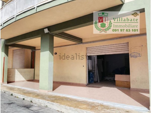 locale di sgombero in vendita a Villabate in zona Pomara