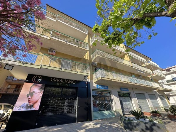appartamento in vendita a Villabate in zona Pomara