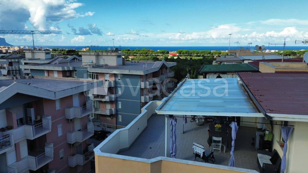 appartamento in vendita a Villabate in zona Pomara