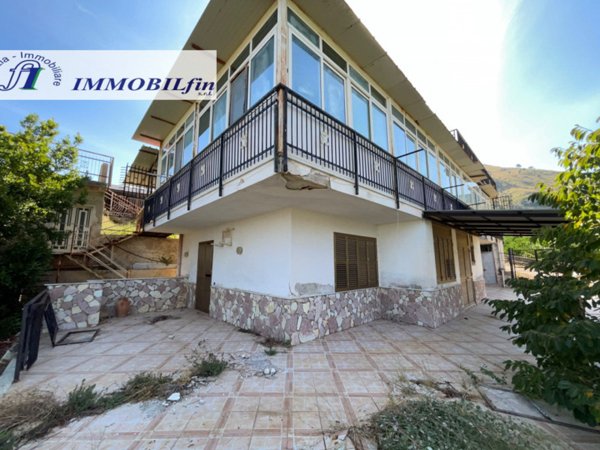 casa indipendente in vendita a Villabate in zona Pomara