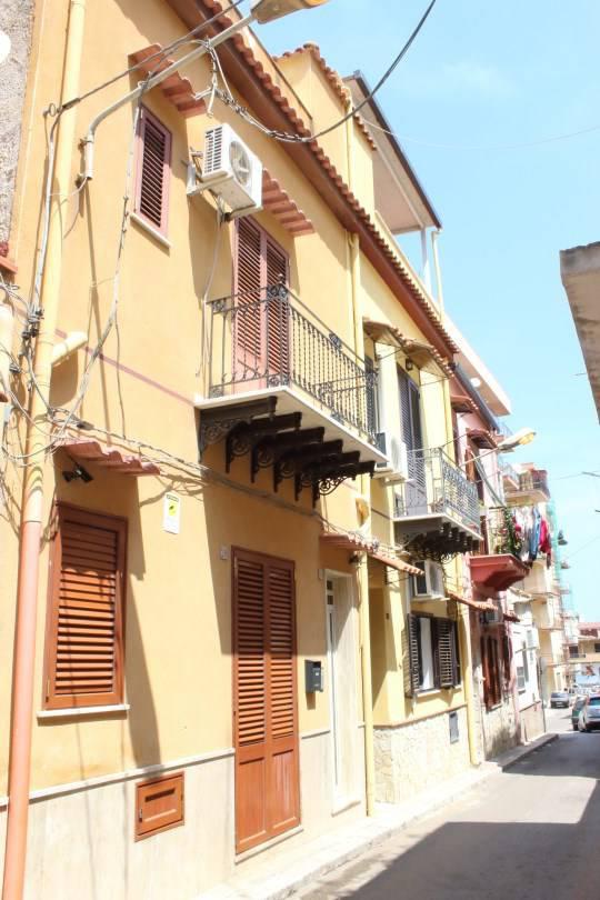 casa indipendente in vendita a Villabate in zona Pomara