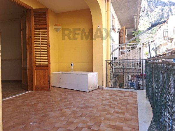 appartamento in vendita a Villabate in zona Pomara