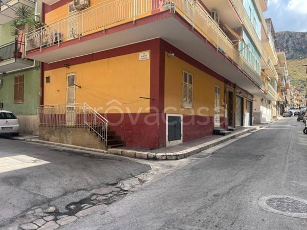 appartamento in vendita a Villabate in zona Pomara