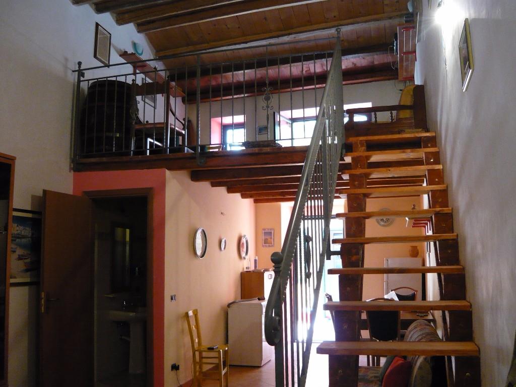 casa indipendente in vendita a Scillato