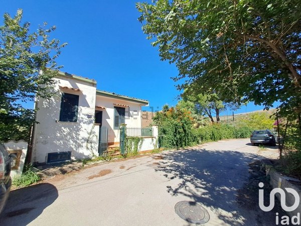 casa indipendente in vendita a Scillato