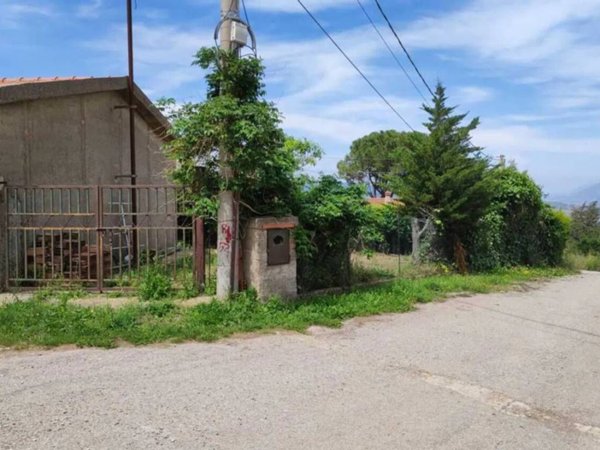 casa indipendente in vendita a Scillato