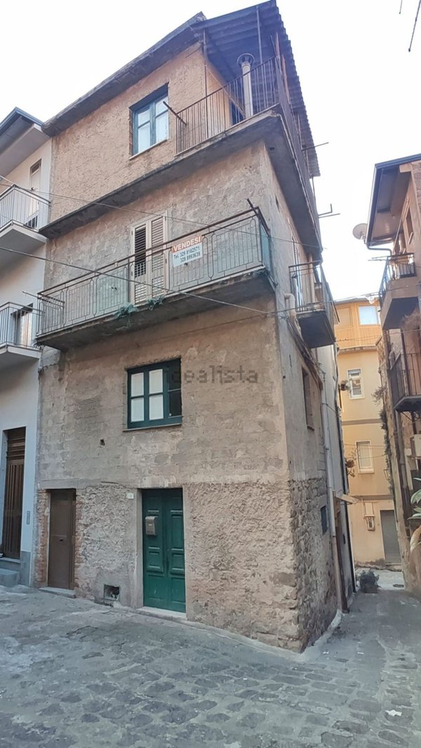 casa indipendente in vendita ad Alcara li Fusi