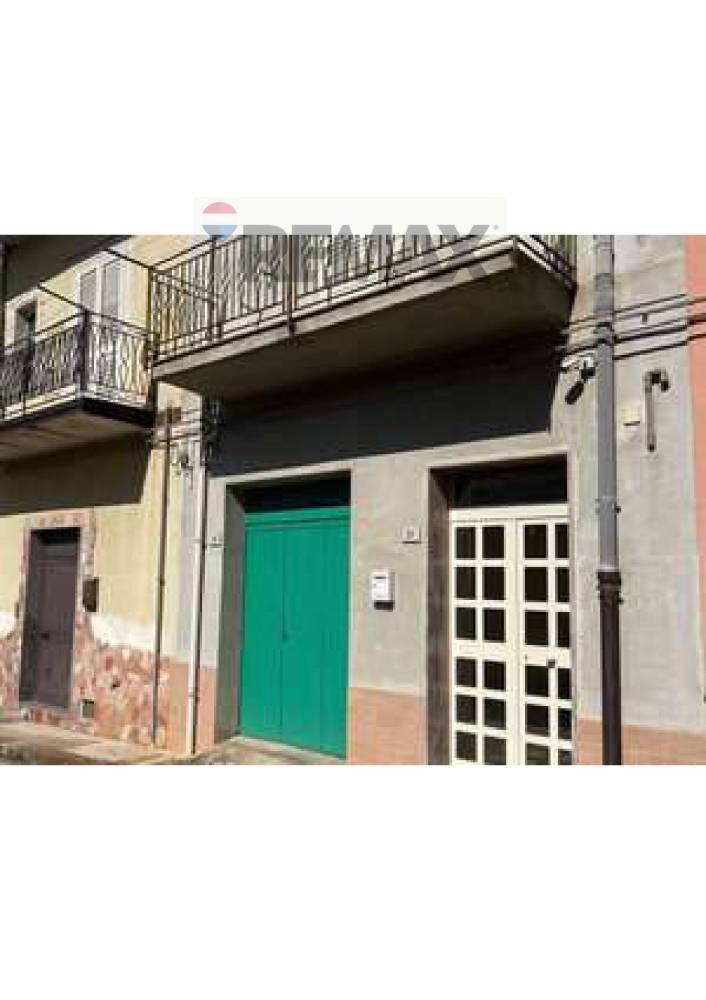 appartamento in vendita ad Alcara li Fusi