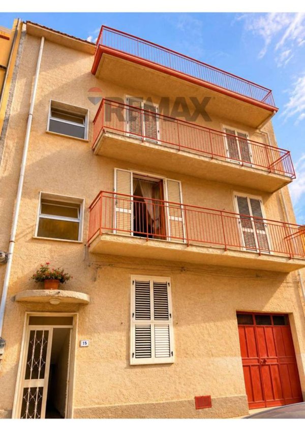 casa indipendente in vendita ad Alcara li Fusi