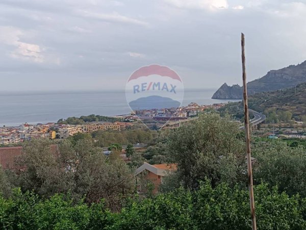 casa indipendente in vendita ad Alì