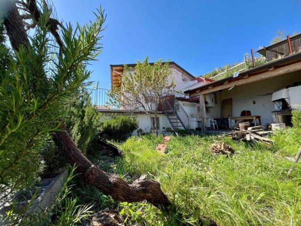 casa indipendente in vendita ad Alì