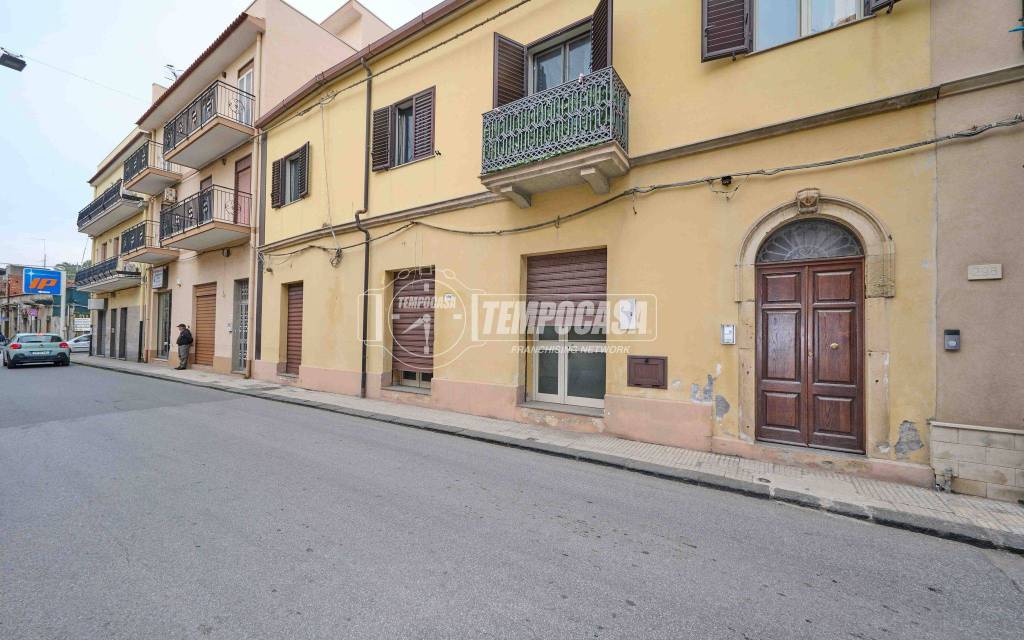 appartamento in vendita ad Alì Terme