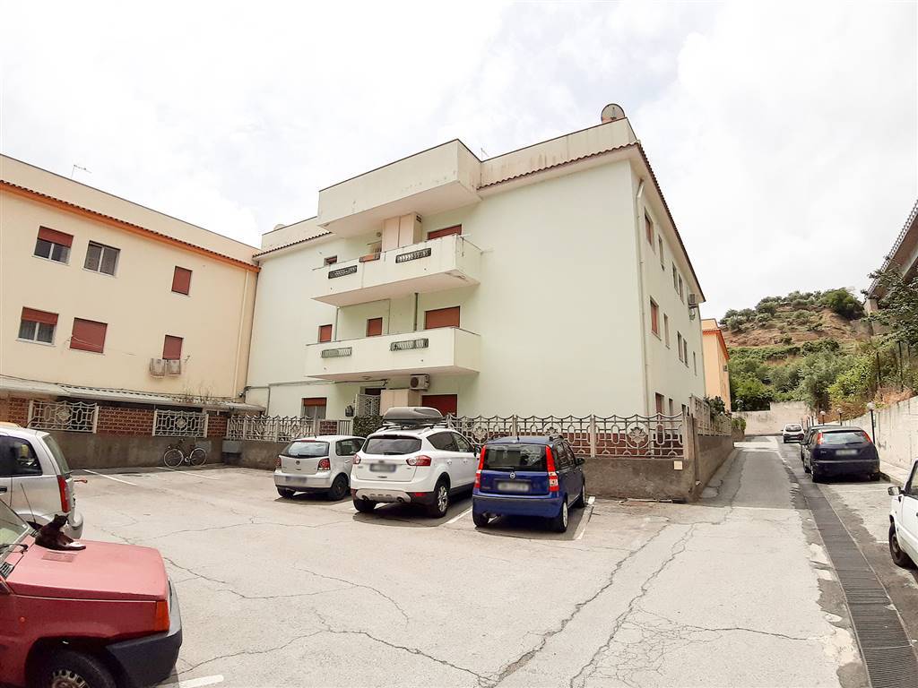 appartamento in vendita ad Alì Terme