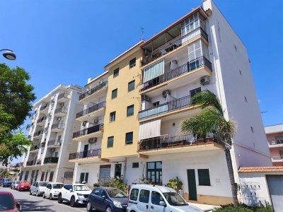 appartamento in vendita ad Alì Terme