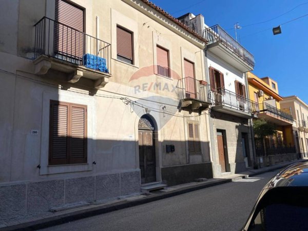 casa indipendente in vendita ad Alì Terme